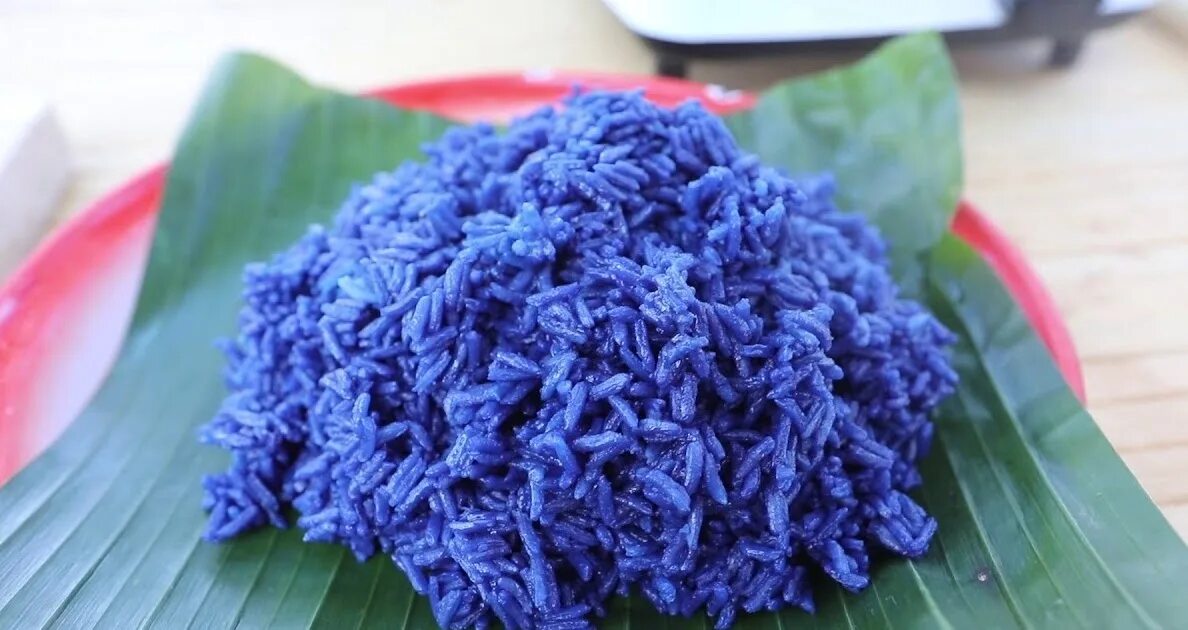 Blue rice. Голубой рис. Синий тайский рис. Синий рис Тайланд. Бывает синий рис.