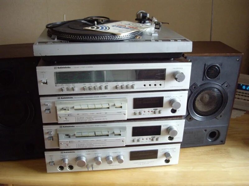 Радиотехника мл-6201 стерео. Мл-6201 стерео. Радиотехника mr-5201-stereo. Завод rrr рига. Тюнер ода 102 стерео.