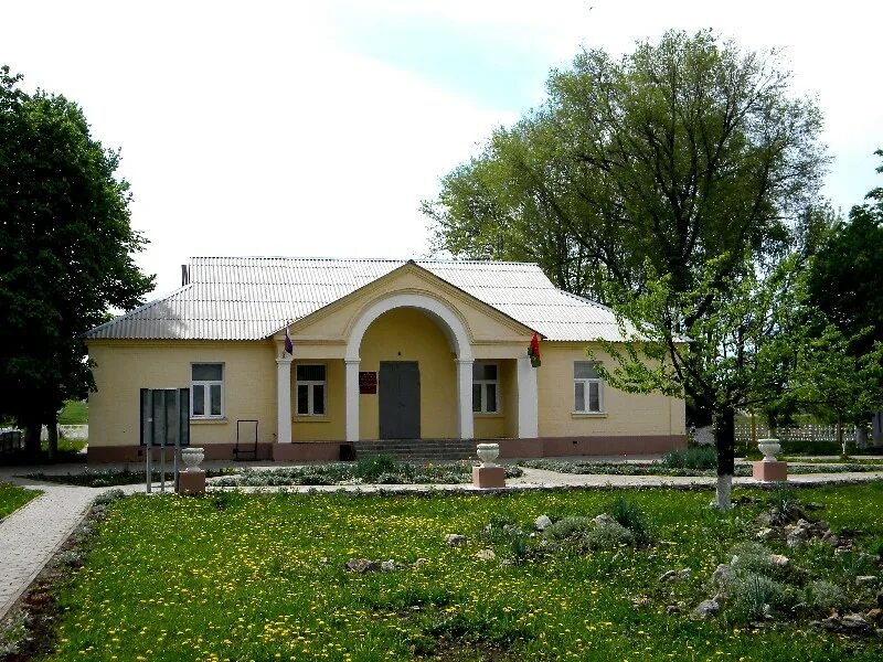 Дом в новокладовом. Федосеевский цкр. Маршрут 101а старый оскол федосеевка расписание. Расписание 101 автобуса старый оскол. 101а старый оскол федосеевка.