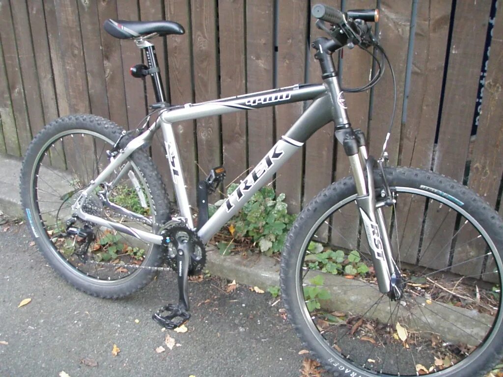 Trek 4400. Trek mountain track 820. Trek mt 220. Trek 4300 disc 2013. Trek 4300 2014.