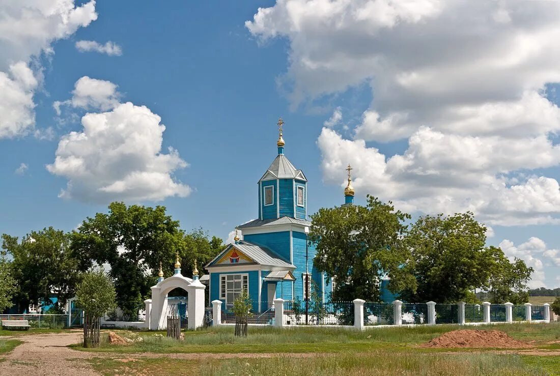 Потихоново харьковская область. Село Куриловка Харьковская область. Куриловка Харьковская область Церковь. Село Платовка Оренбургская область. Церковь Покрова Пресвятой Богородицы (Оренбург).