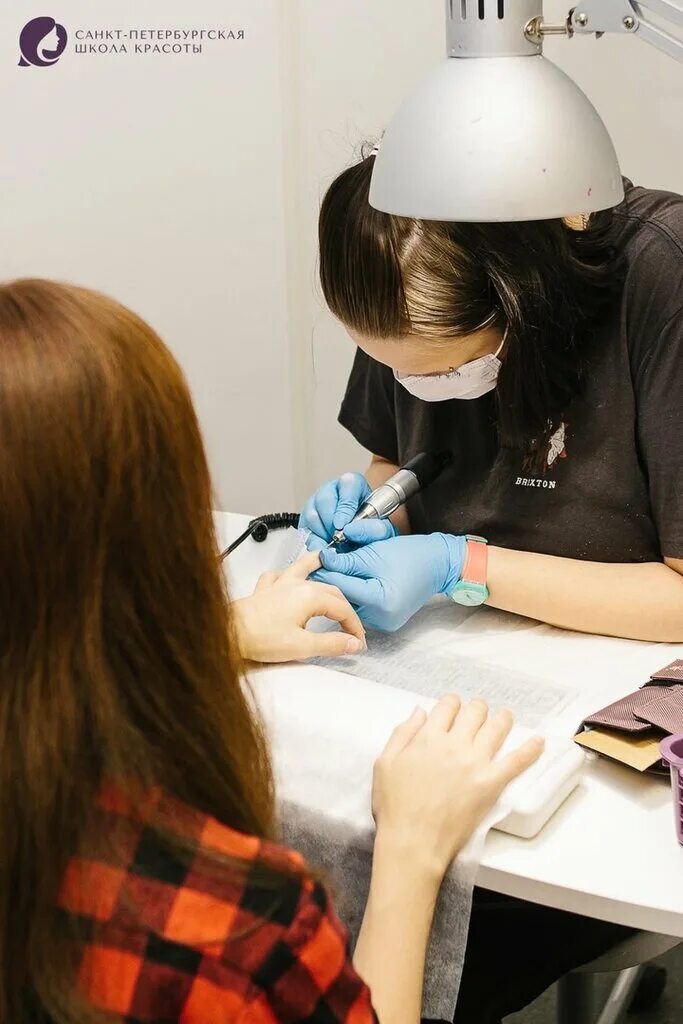 Петербургская школа красоты. Эколь школа красоты омск. Школа телевидения челябинск. Эколь санкт-петербургская школа. Санкт петербургская школа красоты лого.
