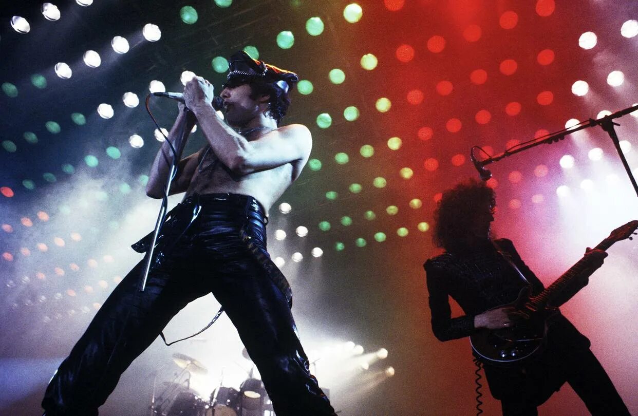 Группа королева. Марина торяник группа королева. Виктор королёв портрет. Королев какая группа. Виктор королев певец.