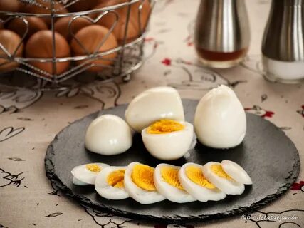 En esta entrada te digo como hacer los huevos cocidos por el método tradici...