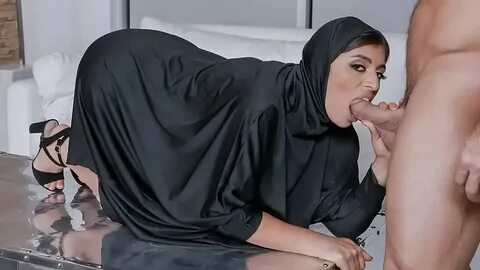 Naturally Busty Muslim Teen Fucked By Her Employee - Ella Knox-japanese 日 本...