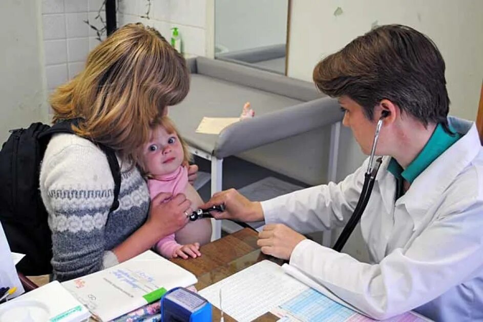 Гобуз хвойнинская црб главный врач. Педиатр врач практики. Детский педиатр. Медицина дети. Педиатры студенты.