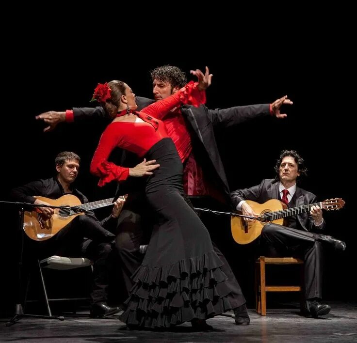 Фанданго фламенко. Фанданго танец. Танцоры фламенко испания. Сегидилья испанский танец. Народные танцы португалии фанданго.