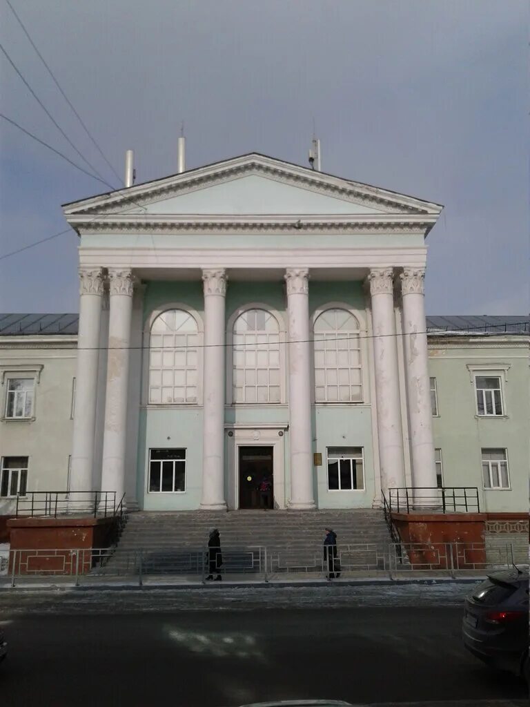 Краевой дворец молодежи барнаул. Краевой дворец молодежи и творчества. Краевой дворец молодежи и творчества. Краевой дворец молодежи и творчества. Красноярск краевой дворец молодежи краевой.