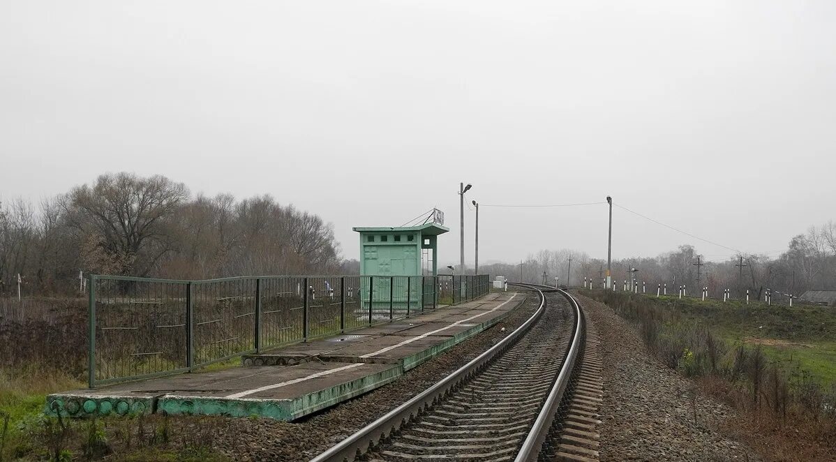 Электричка Льгов Курск. Остановочный пункт 146 км Курская область. Станция Локинская Курская область. Станция теткино Курская.