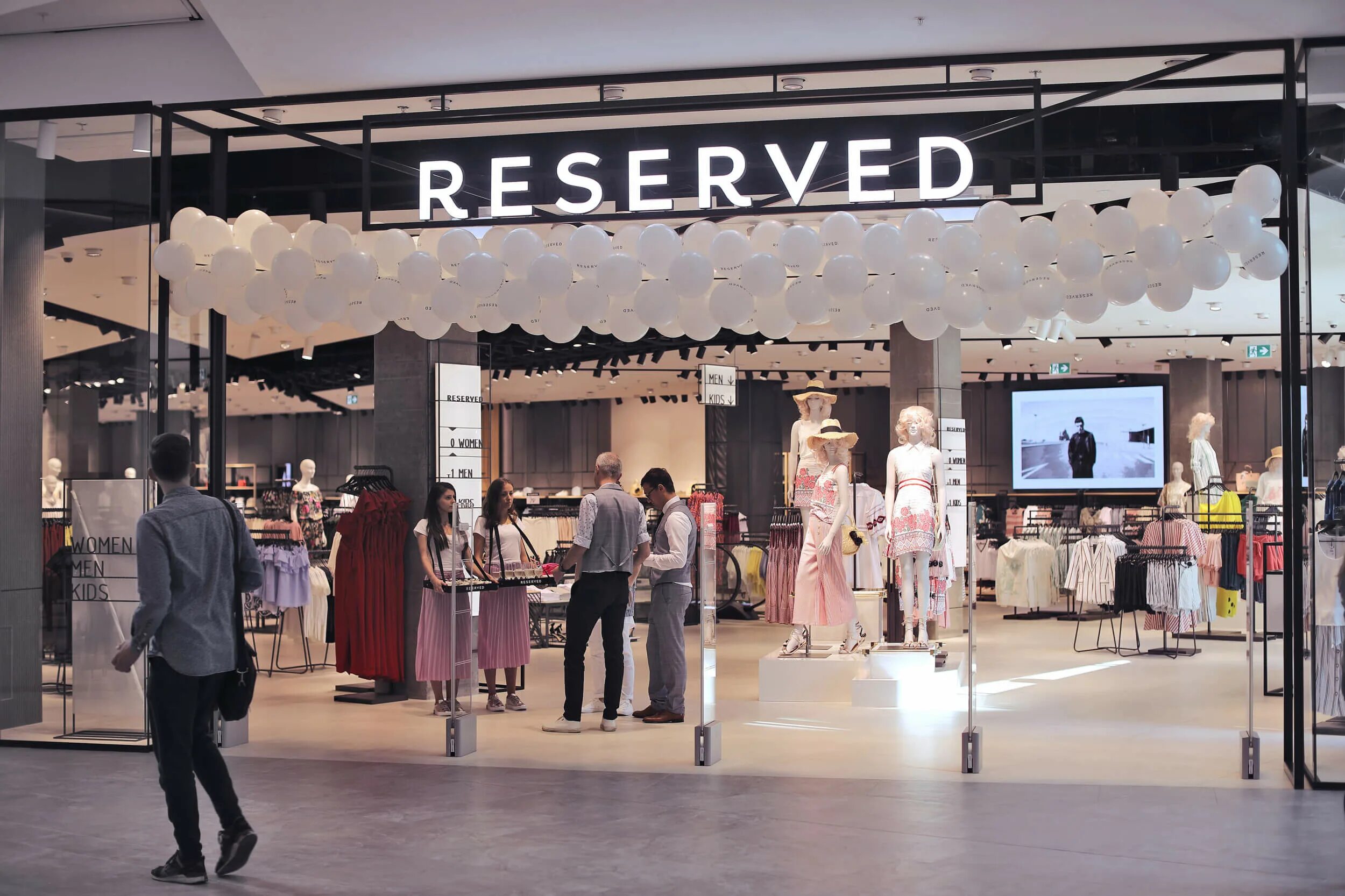 Reserved kz. Резервед. магазин резервед. магазин ресервед одежда. reserved интернет магазин.