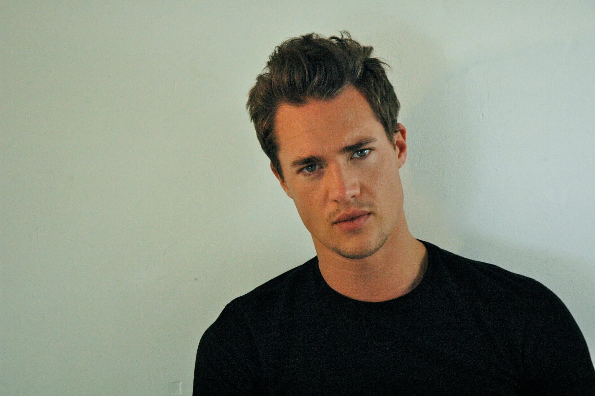 Александр дреймон биография и личная жизнь Alexander Dreymon Born Sale