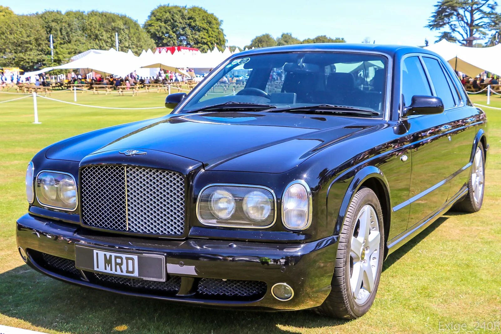 Bentley Arnage. Бентли Арнаж 2002. Бентли Арнаж зеленый. Bentley Arnage Mulliner. Бентли арнаж