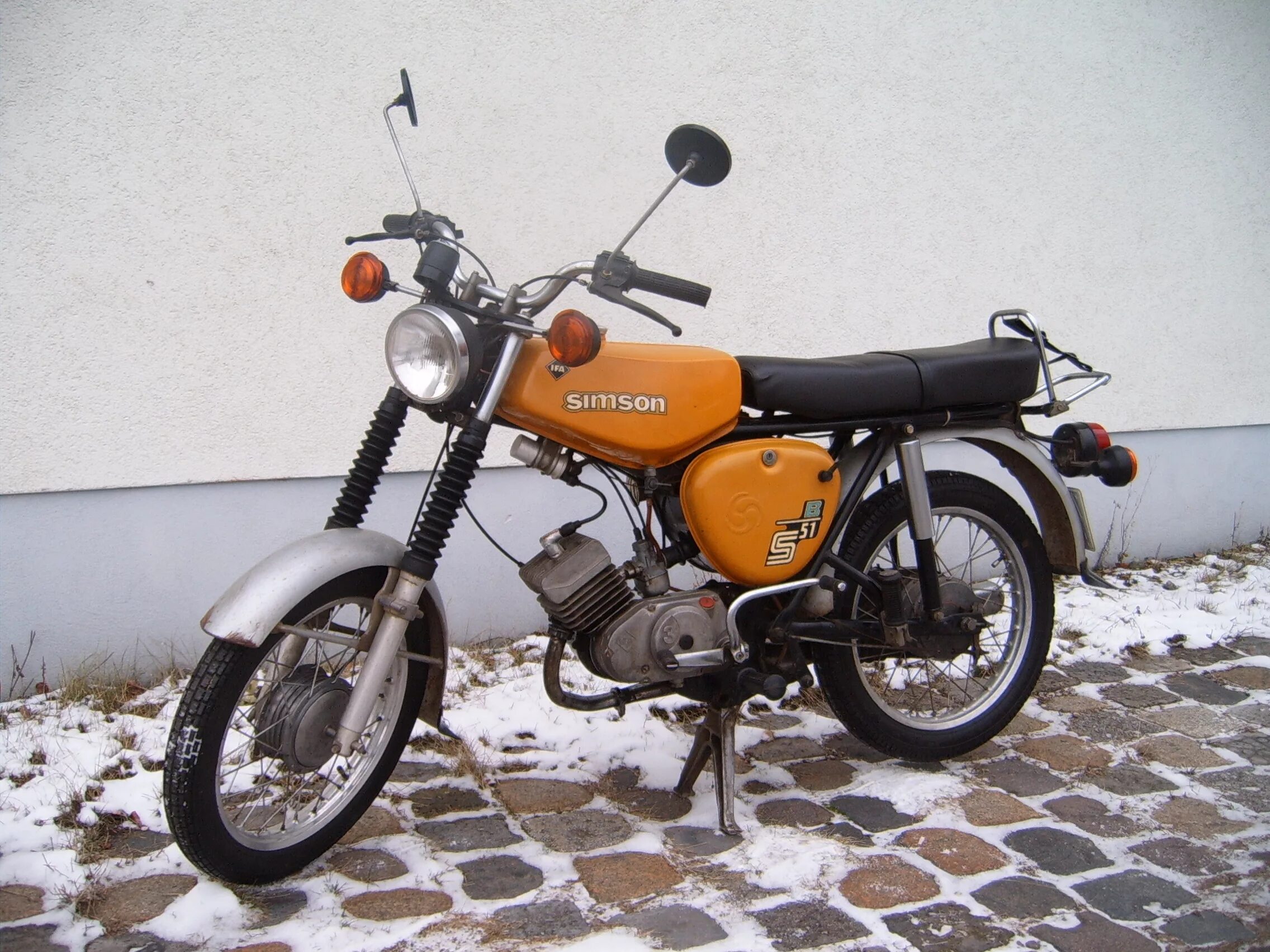 Simson s51. Мопед симсон s51. Двигатель симсон s-51. Мопед симсон первое поколение.