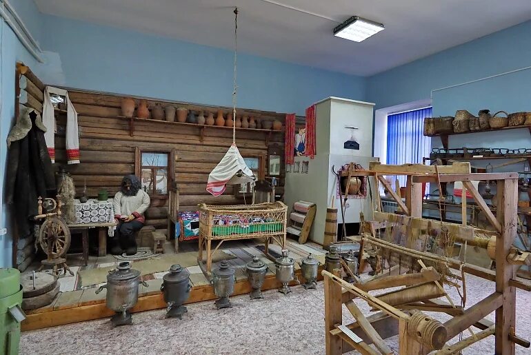 Желанновский краеведческий музей. Новоуральский историко-краеведческий музей. Краеведческие музеи википедия. Тамбовский областной краеведческий музей, тамбов. Коренево.