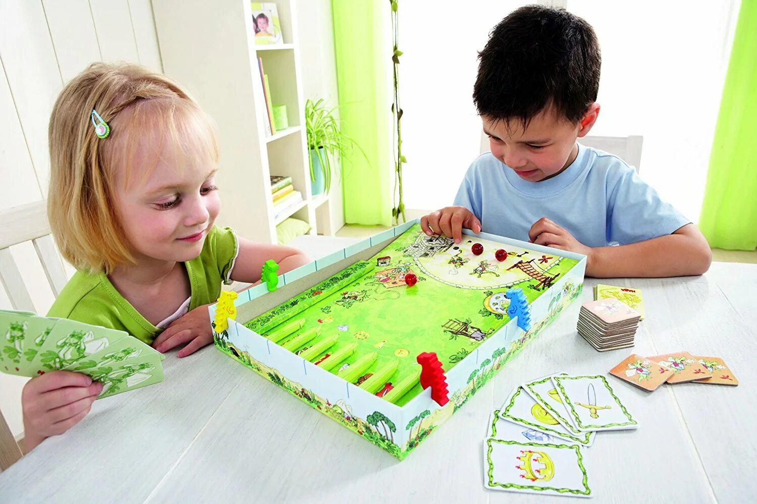 Игр для детей сейчас такое количество. Haba настольные игры. haba игрушки. современные игры для детей. интересные игры для детей.
