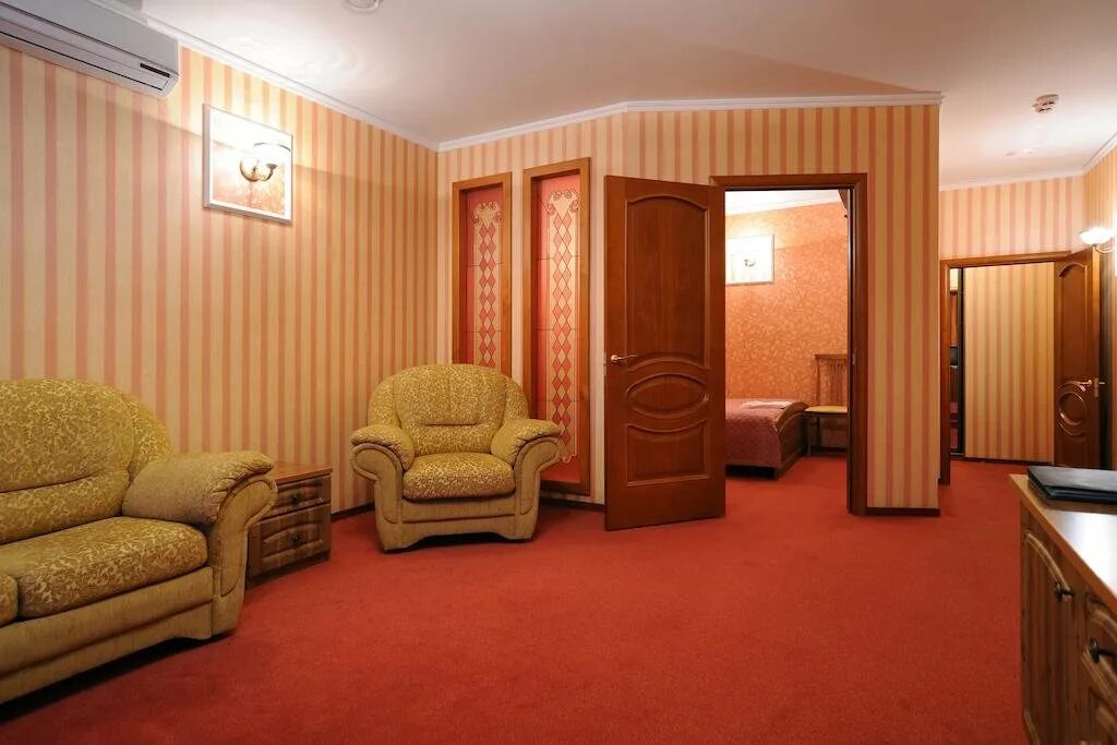 Гостиница лермонтов омск. Лермонтов отель омск. Парк отель лермонтов номерной фонд. Гостиница лермонтов омск. Город лермонтов гостиница.