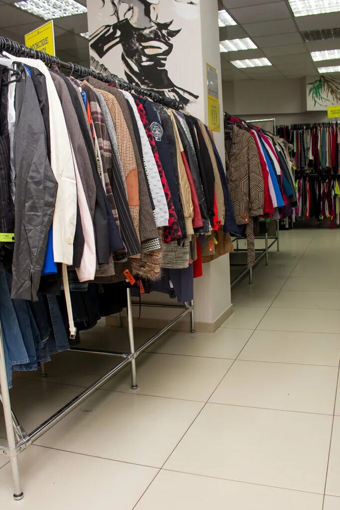 Одежда из европы жлобин. Одежда из европы жлобин. Модная одежда в секонде. Одежда из европы жлобин. Магазин верхней одежды фэшн хаус.