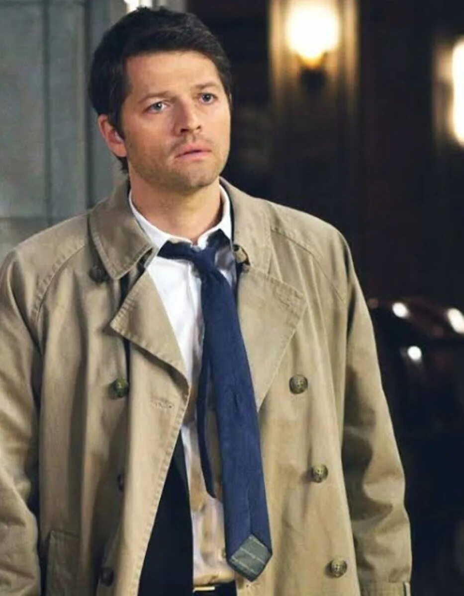 Миша коллинз сверхъестественное. Миша коллинз кастиэль. Сверхъестественное 4x01 кастиэль. Миша коллинз сверхъестественное. Кастиэль.
