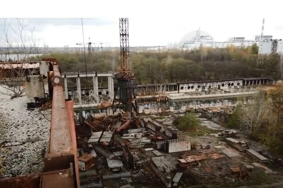 Грозили сегодня. Чернобыль АЭС 1986. 4 Энергоблок ЧАЭС 1986. Чернобыль 4 энергоблок после взрыва. АЭС Чернобыль авария.