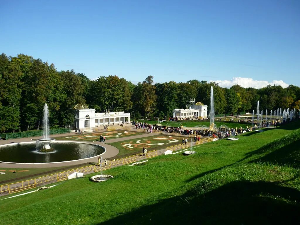 Петергоф парк сайт. Петергоф Нижний парк. Нижний парк Петергофа Петергоф фонтаны. Петергофа по Нижнему парку. Экскурсия в Петергоф Нижний парк.