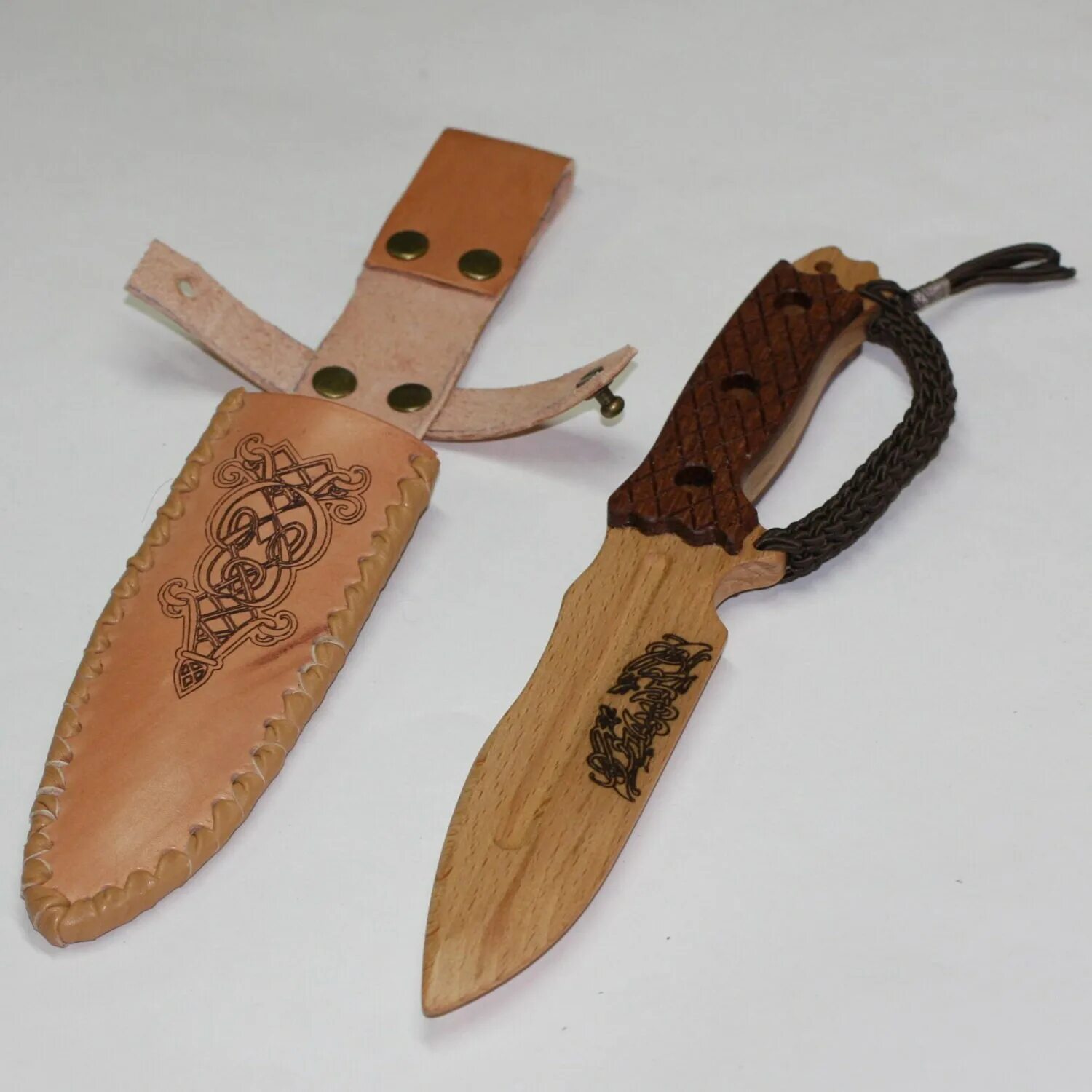 Children knives. Деревянные ножи. Деревянные ножики. Самодельные деревянные ножи. Нож из древесины.