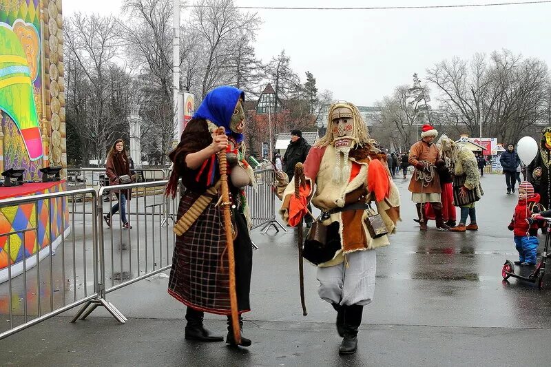 Масленица ВДНХ. Встреча Масленицы в Москве. Восточный Москва Масленица. Москва фото ВДНХ Масленица. Музыка на выход скоморохов на масленицу