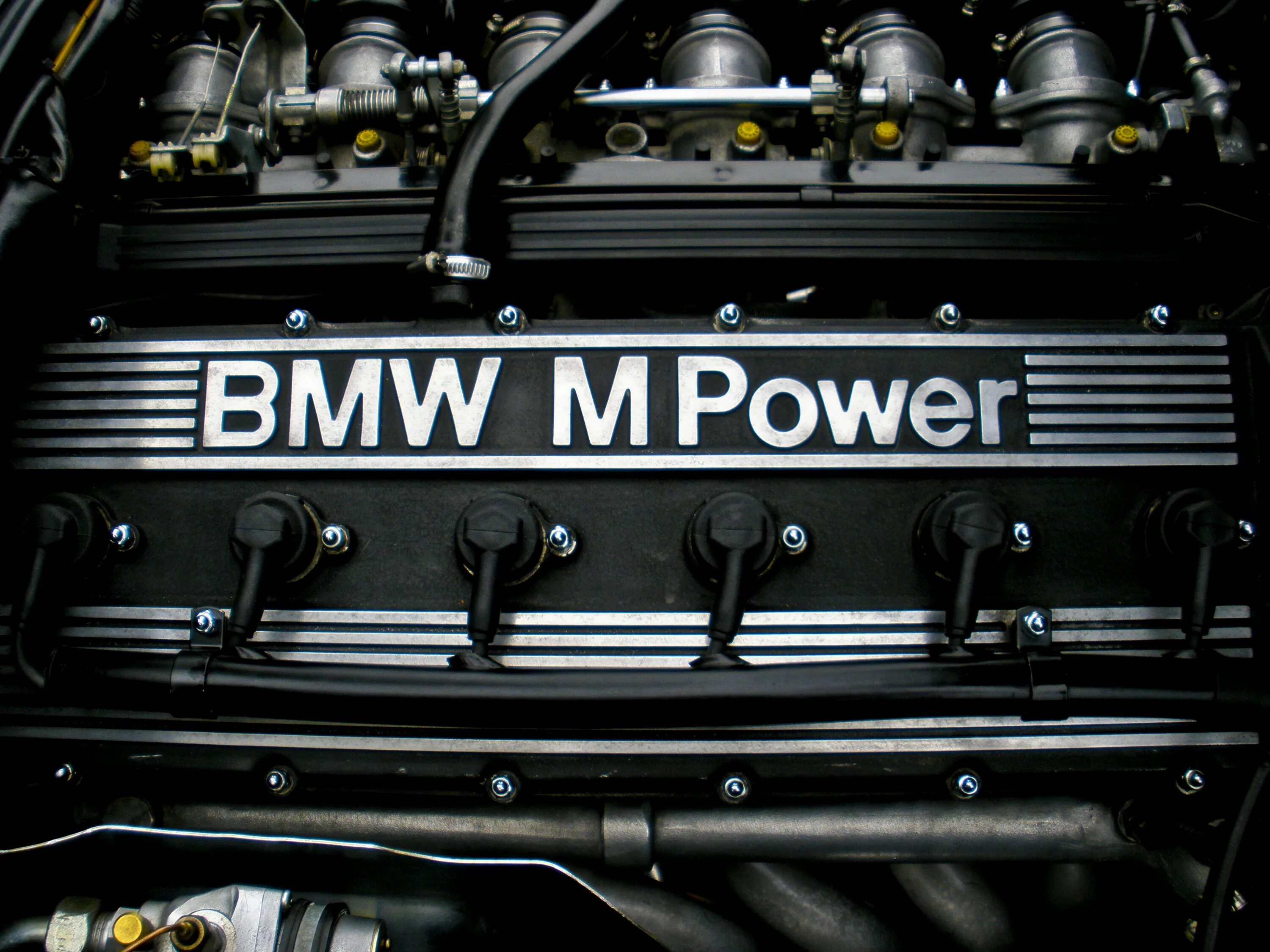 Повер в джипег. БМВ М Пауэр. Двигатель БМВ М повер. BMW MPOWER. M Power m50.