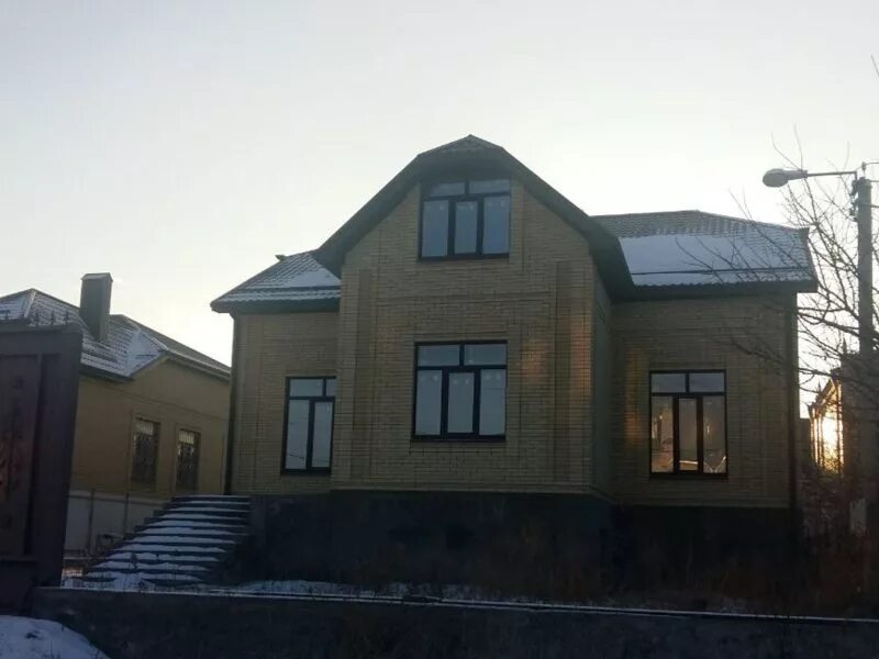 Недорогие дома в черкесске. Недостроенные дома в Черкесске. Красивый дом в Черкесске. Двухэтажные дома в Черкесске. Самый дорогой дом в Черкесске.