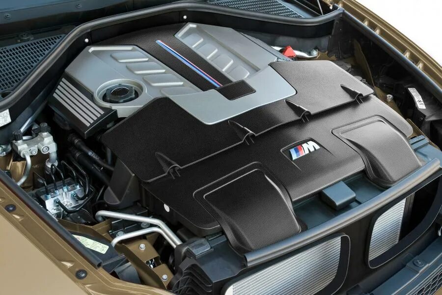 0 двигатель. Bmw x6 e71 двигатели. Мотоп бвм x6 m. Bmw x6 m g-power typhoon. Bmw x6 мотор.