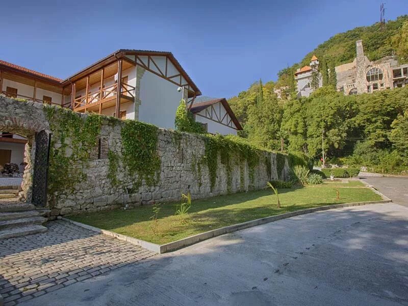 Абаата 4*. Гостиница абаата гагра. Отель абаата в гагре. Крепость абаата абхазия. Гостиница абаата гагра.