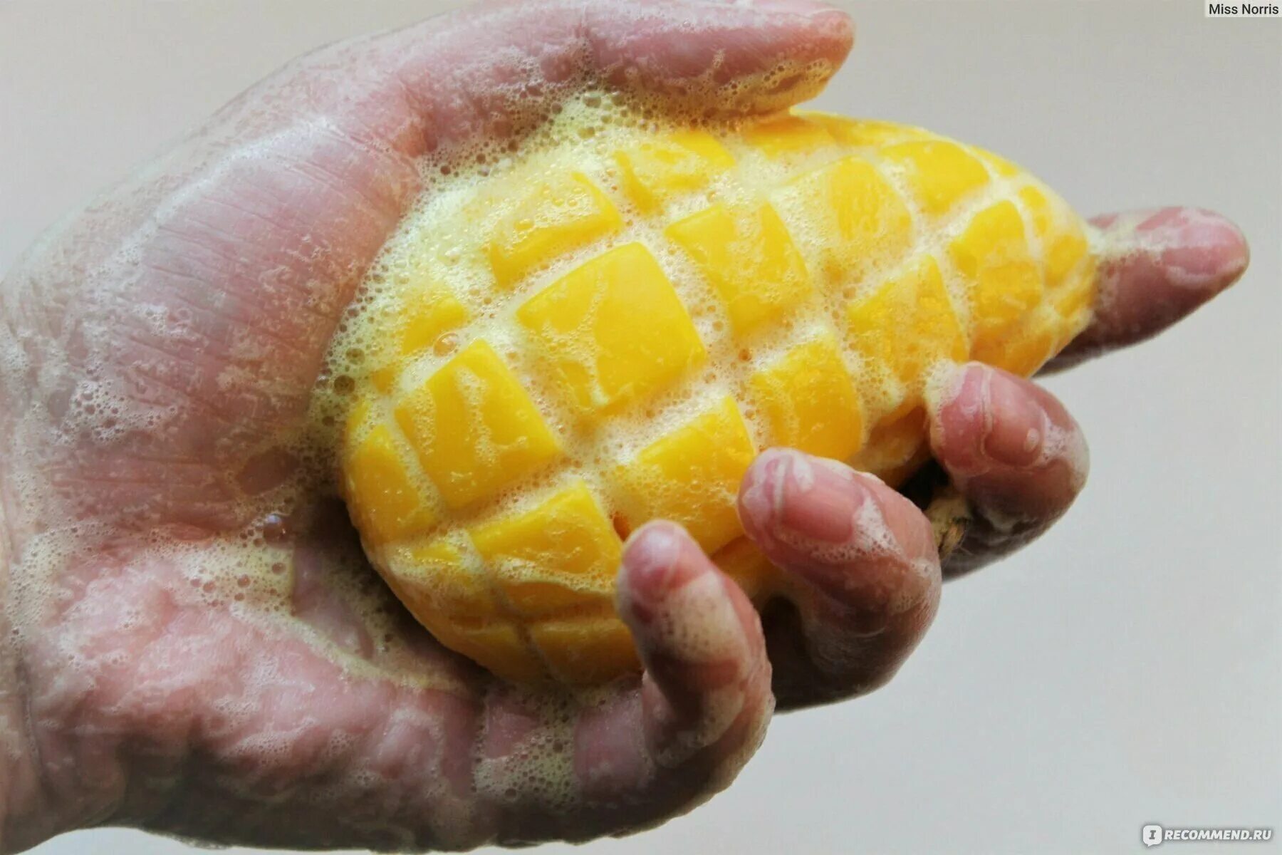 авторское мыло. массажное мыло манго. мыло ручной работы манго. мыло манго. фигурное мыло манго.