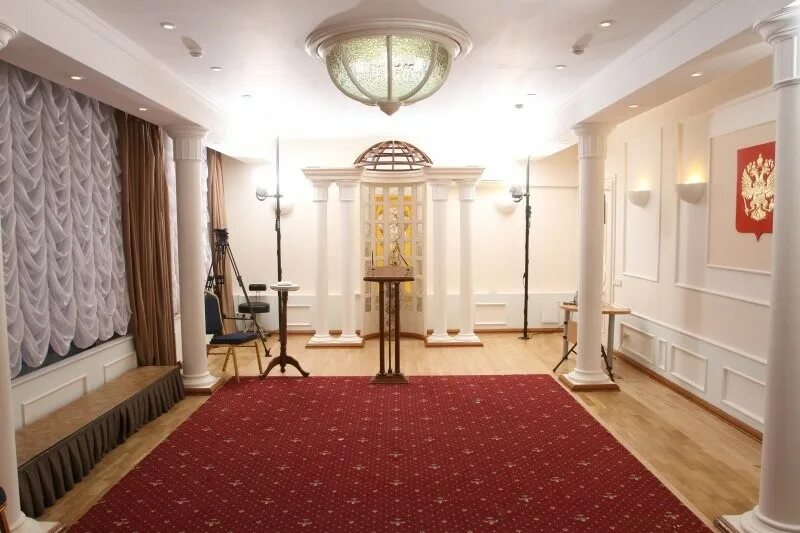 Загс на лодыгина 8 екатеринбург. Самый красивый загс екатеринбурга. Работа загсов в екатеринбурге. Загс чкаловского района екатеринбурга. Работа загсов в екатеринбурге.