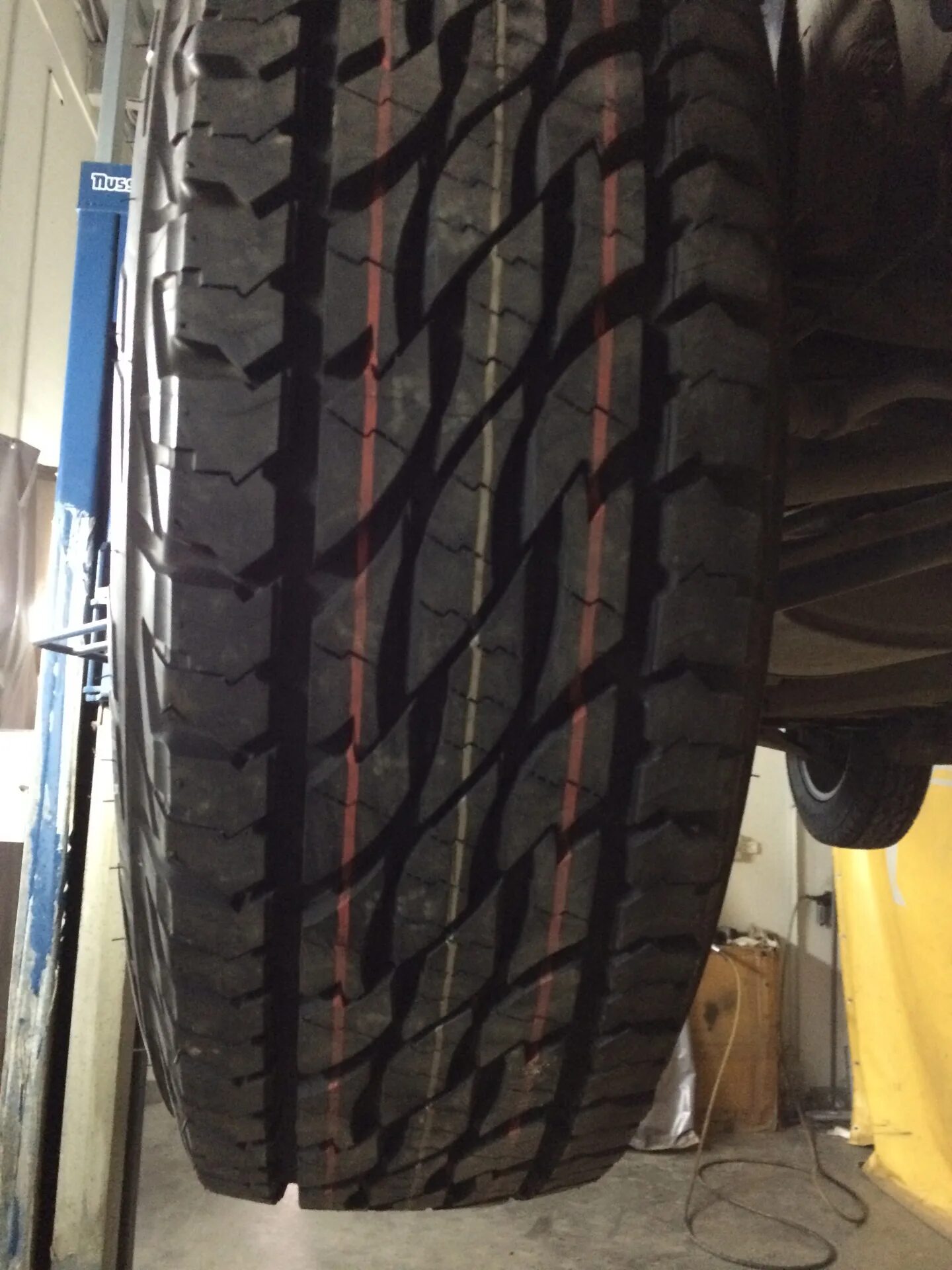 Купить резину 225 70 r16. Bridgestone Dueler a/t 697. Bridgestone Dueler a/t 697 235/85 r16. Bridgestone Dueler a/t 225/70 r16. Автошина 225/70 r16 Bridgestone d697.