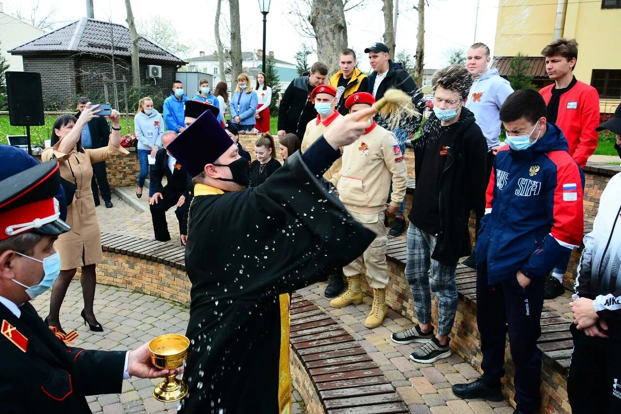 Молодежный сквер Славянск на Кубани. Призывники Славянск-на-Кубани. Новости славянска на кубани сегодня последние свежие