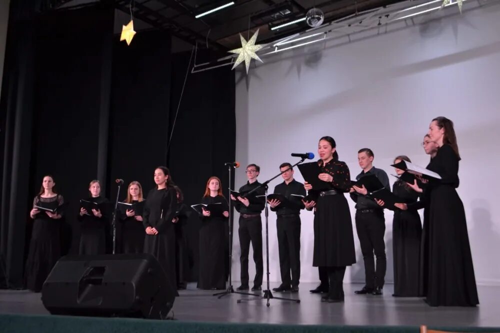 вечерняя музыка гаврилин. музыкальная школа чистополь. «славься» с академическим хором центрального телевидения. вечерняя песенка мусоргский. песня вечер (на хоре).