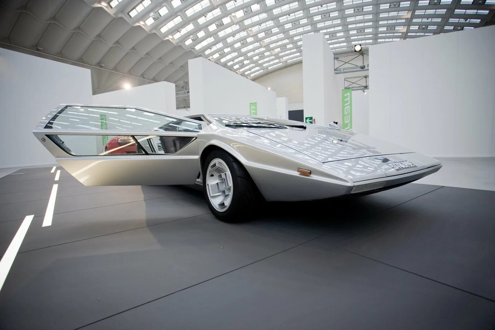 I like car. Maserati Boomerang 1972. Maserati Boomerang 1972 года. Maserati Boomerang 1972 года выпуска. Интерьер Maserati Boomerang, 1972.