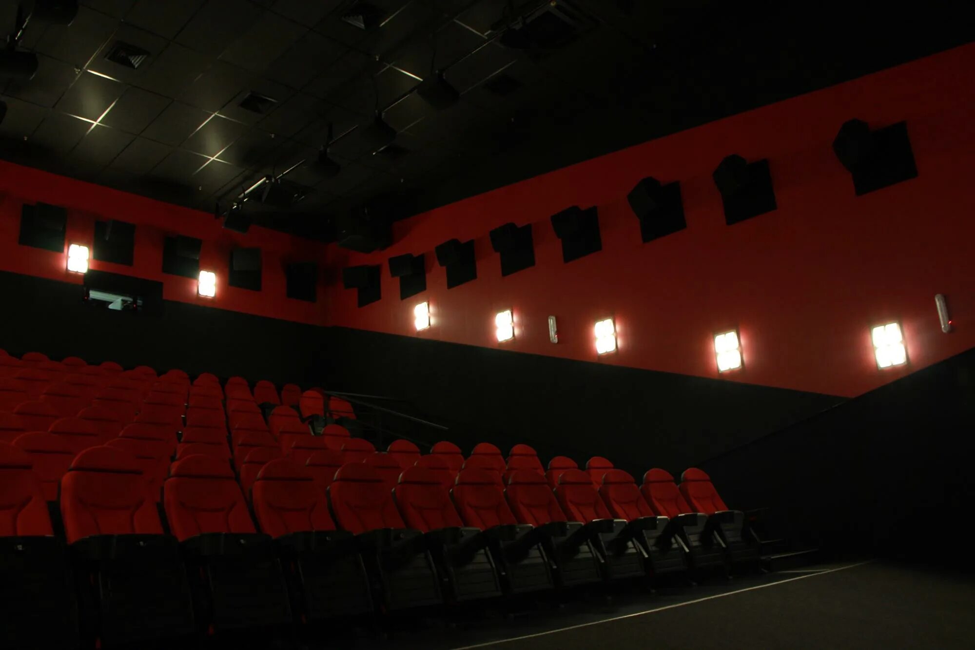 Кинотеатр киномания бахчисарай. Киномания кинотеатр. Афиша кинотеатр югорск. Кинотеатр киномания бахчисарай. Киносфера калининград.