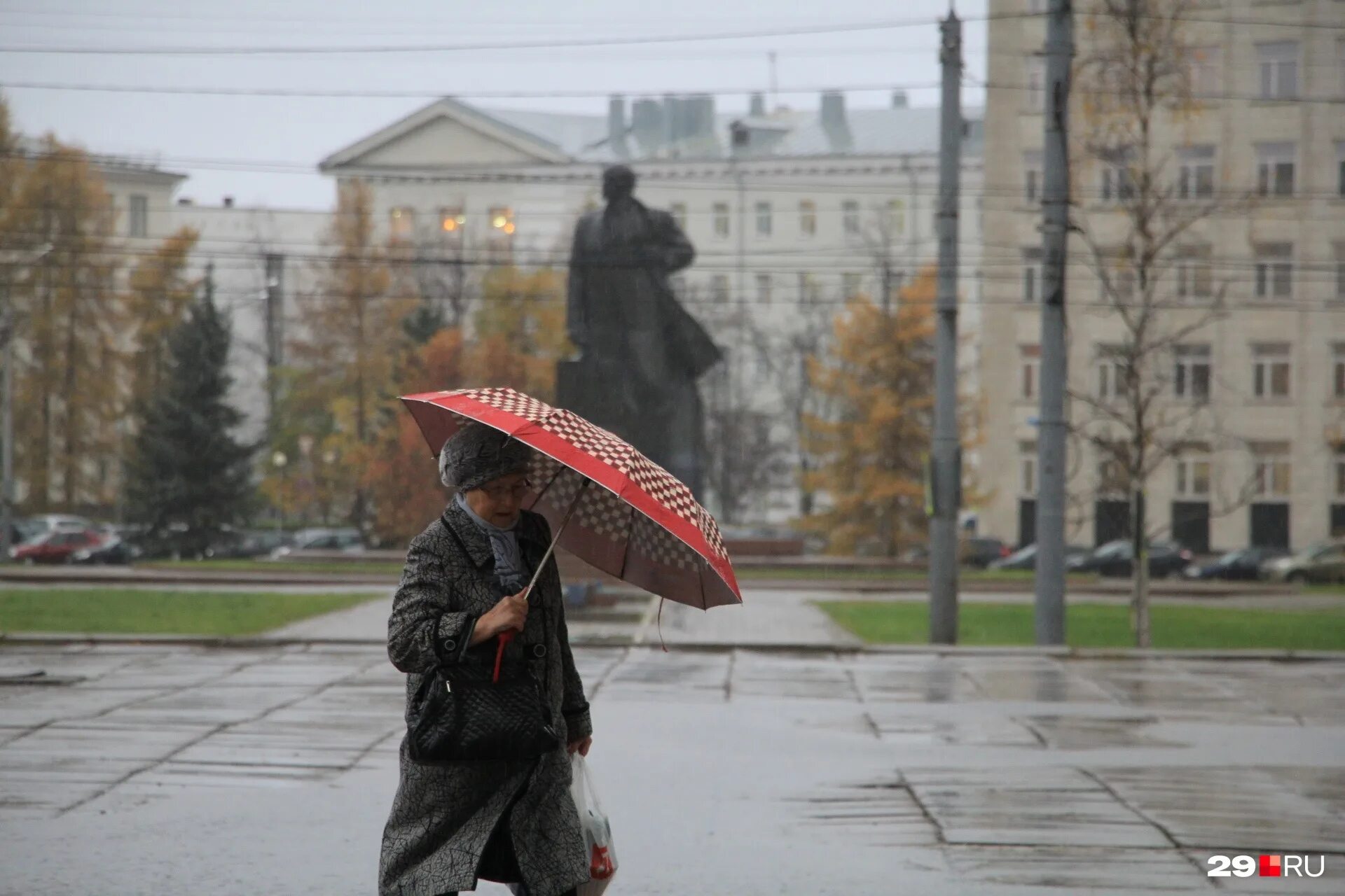 Утро 7 сентября. Дождливый Архангельск. Дождь Архангельск ливень. Архангельск в сентябре. Архангельская область сентябрь дождь.
