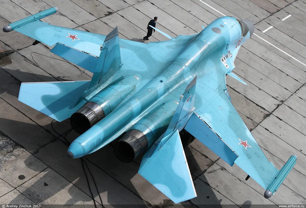 К какой авиации относится самолет су 34. Су-34 крыло. Су 34. Су-34 бомбардировщик. Окраска Су 34.