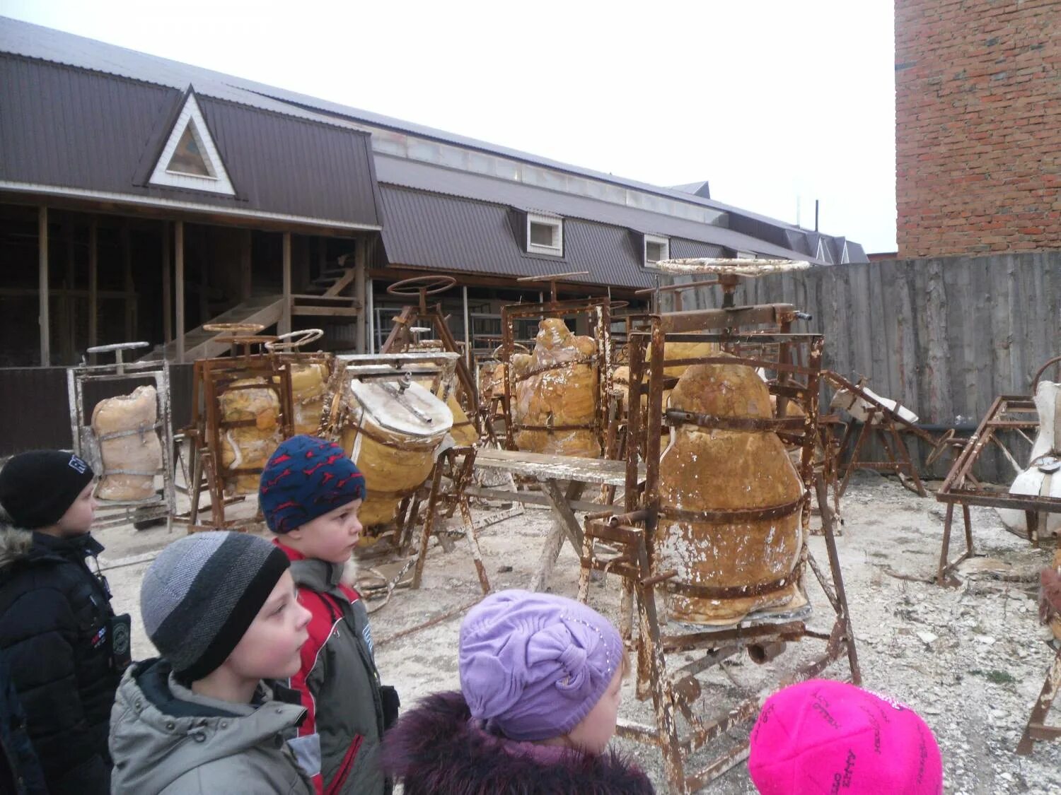 Рынок в городе мастеров. Рынок город мастеров махалино. Махалино пензенская область кузнецкий район город мастеров. Город мастеров махалино пензенская область. Махалино город.