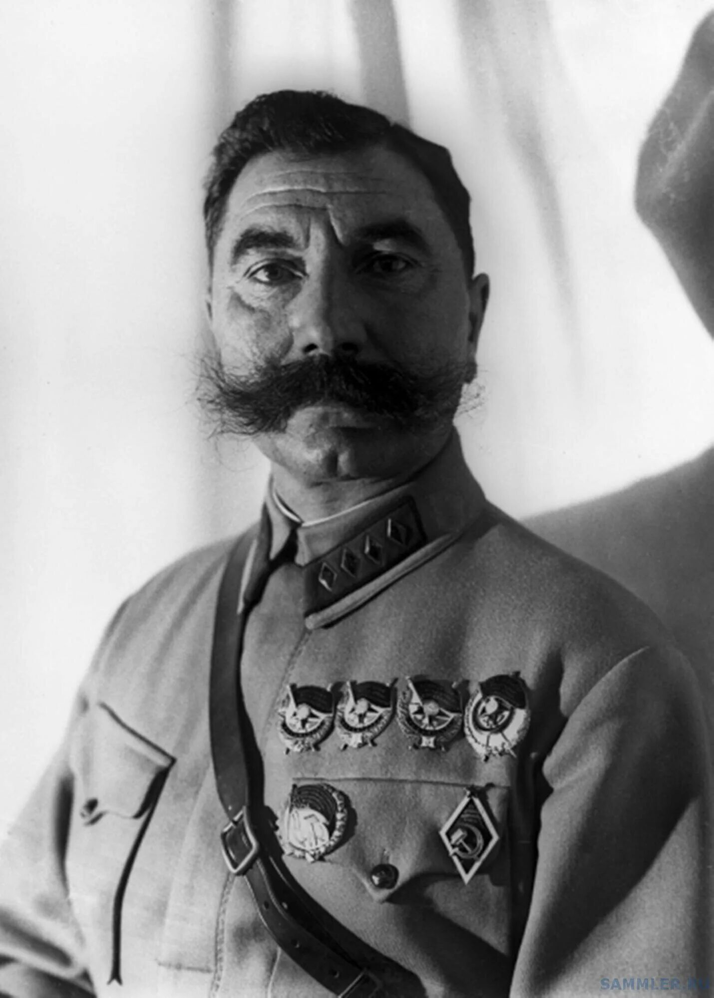 Первая конная армия 1919. Командующий первой конной армией красных. Буденный с бойцами 1 конная армия. Климент ворошилов семен буденный. Командующий первой конной армией красных.