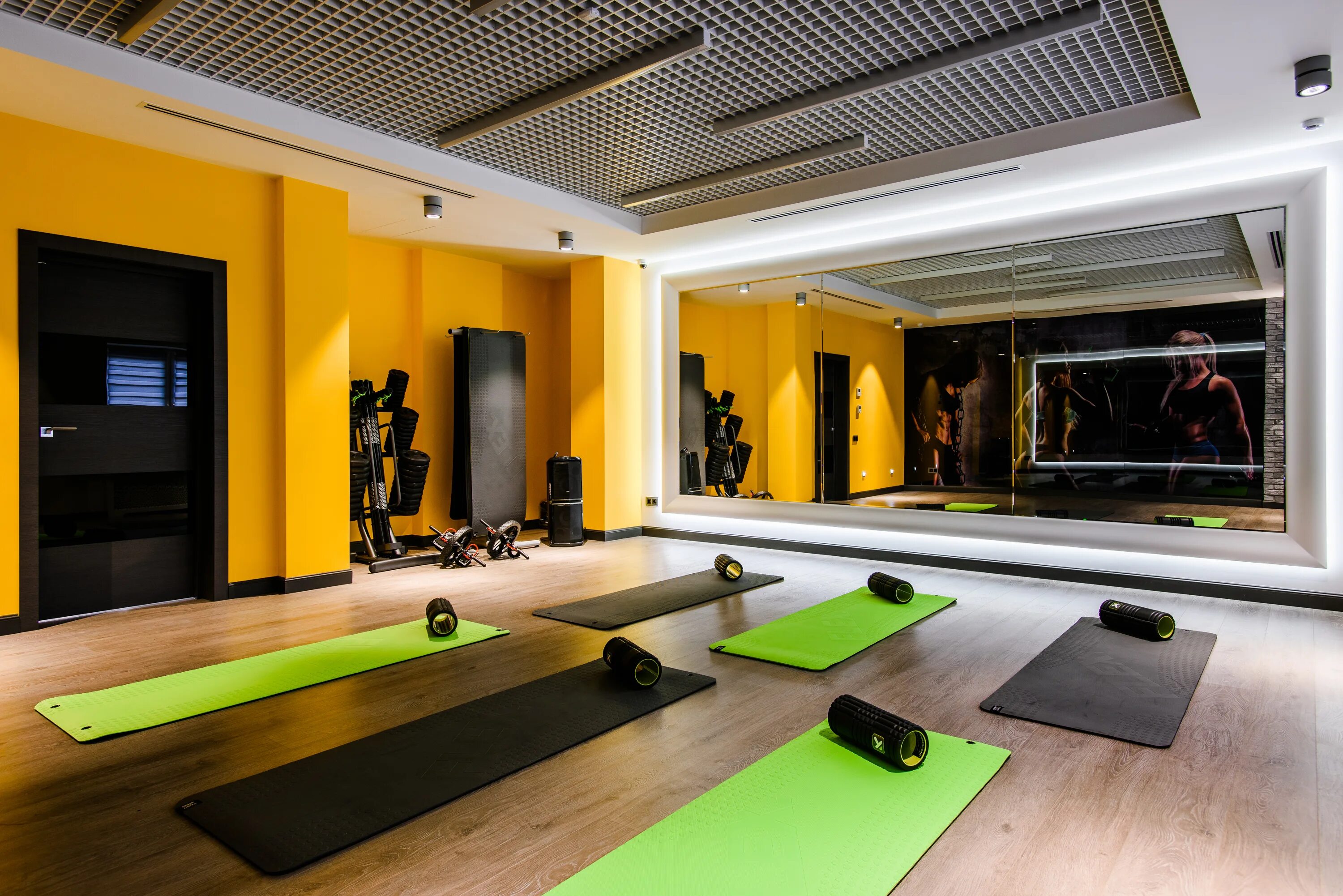 фитнес клубы мира. фрау фитнес. искусство фитнес клуб. какие существуют спортивные заведения. фитнес центр астрахань.