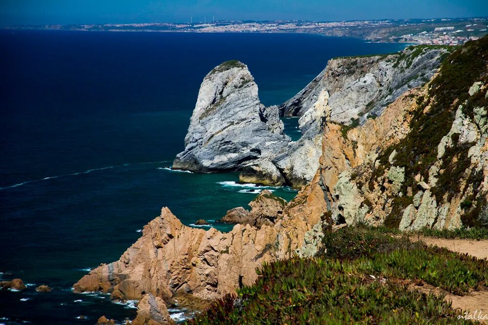 Крайняя западная точка европы. Мыс рока Португалия. Cape Roca. Крайняя точка Европы в Португалии. Крайние точки Португалии.