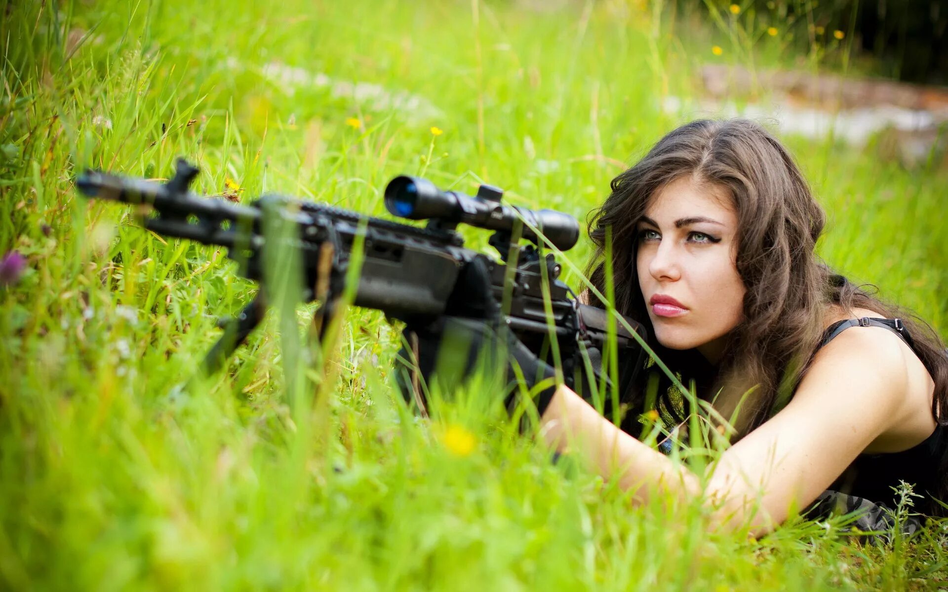 Алена Белозерская снайпер. Девушка с рпг