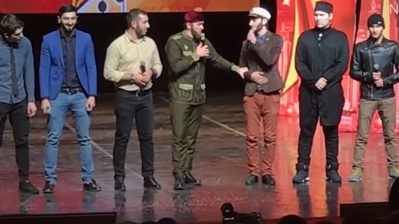 пародия на рамзана кадырова галустян. квн рамзан кадыров. команда кадырова. симпл с кадыровым. михаил галустян пародия на рамзана кадырова.