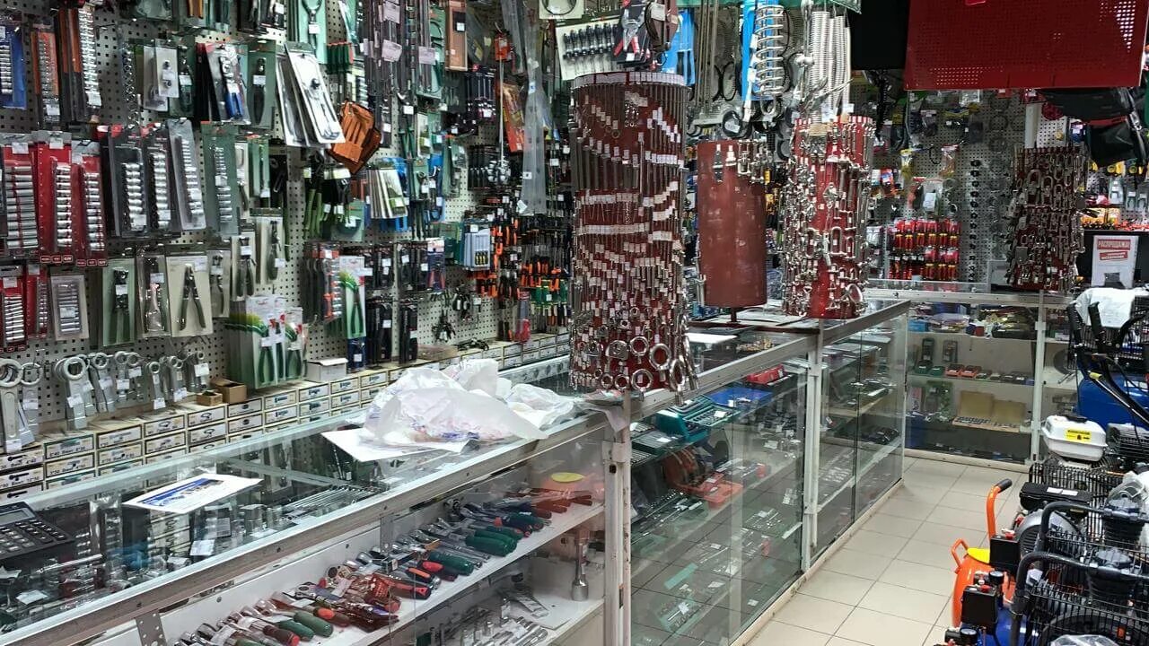 Автозапчасти новороссийск. Магазин пилот новороссийск. Магазин пилот новороссийск. Шоссейная 150 новороссийск. Новороссийск китайский магазин.