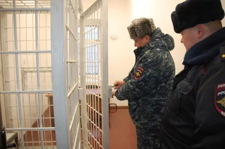 Изолятор полиции временного содержания. Сизо-1 забайкальский край. изолятор временного содержания. ивс. полицейский изолятора временного содержания.