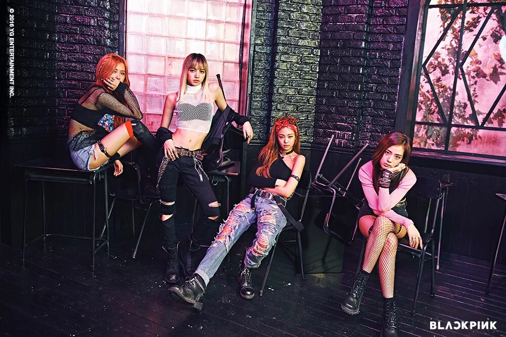 Пинк бумбая. Группа блэк пинк. бдекпинк бумбая. black pink бумбая. блэк пинк 2016.