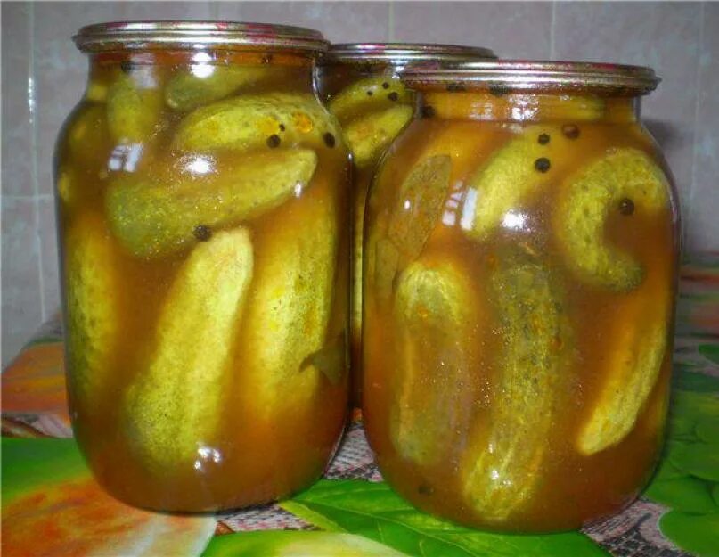 Огурцов в томате