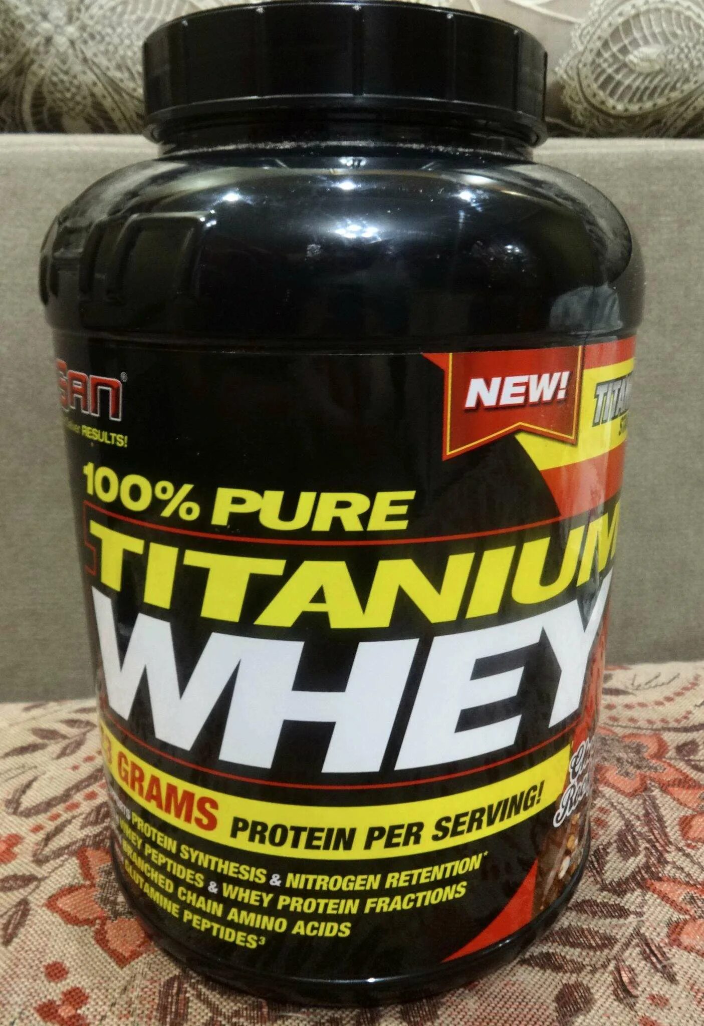 San Titanium Whey протеин 2240 гр.. San 100% Pure Titanium Whey шоколадный. San 100 Pure Titanium Whey 2270 г шоколад-Рокки-роуд. San 100% Pure Titanium Whey 908 шоколад-Рокки-роуд. Покажи протеин